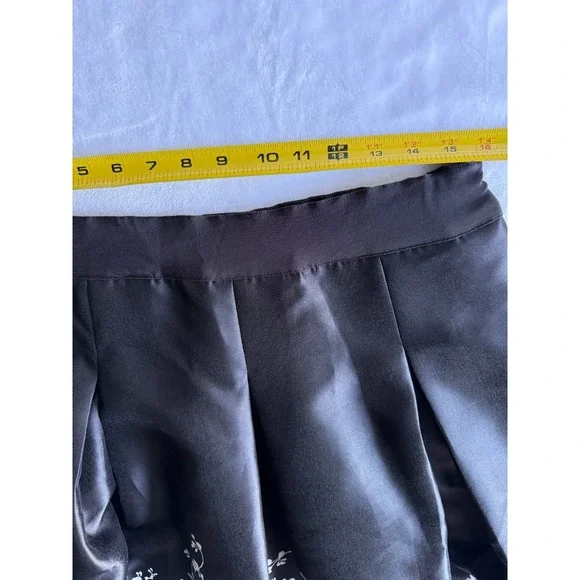 White House Black Market Midi Skirt Black White Size 14 Floral A-Line Romantic - Picture 9 of 12